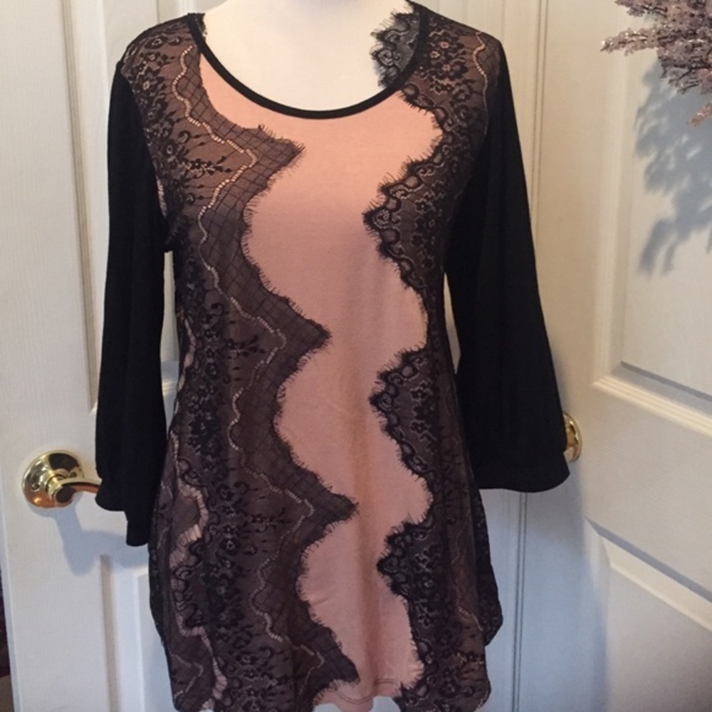 BKE by Buckle brand black lace top